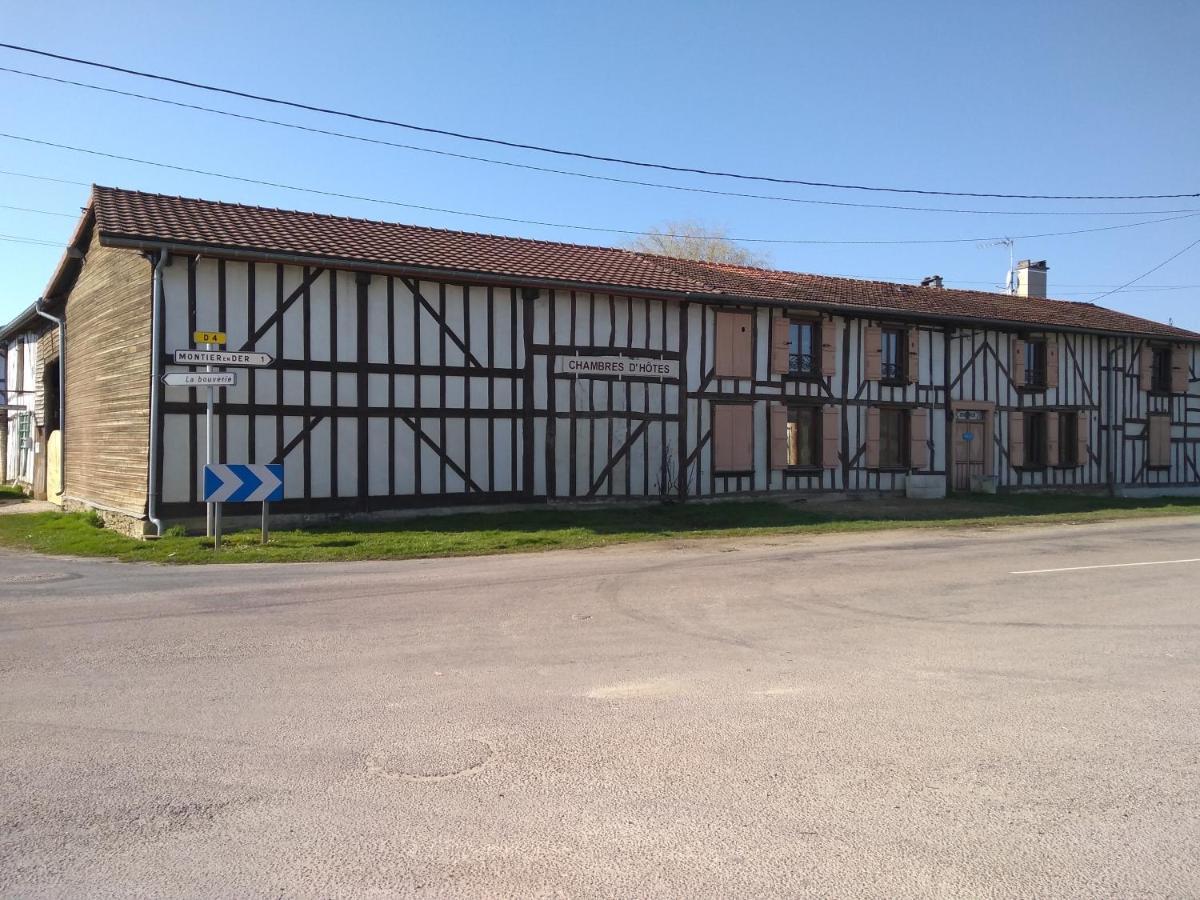 La Varnière Montier-en-Der Extérieur photo